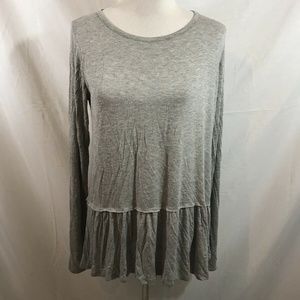 Xhilaration gray long sleeve tunic with lace back